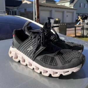 Women’s OnClouds 8.5